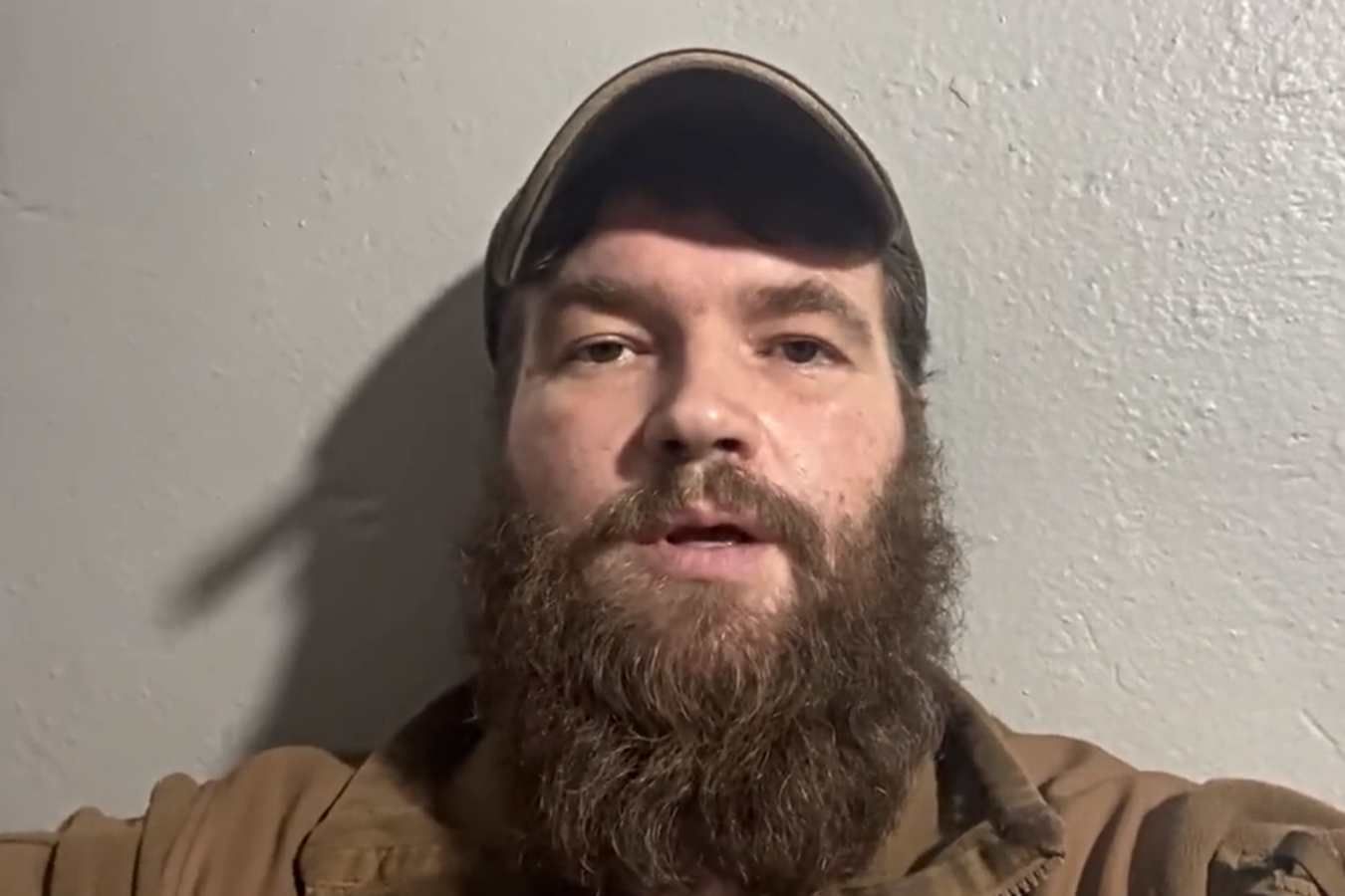 Для нас інтереси країни вище, ніж наші життя, – потужна заява "Калини" про оборону Маріуполя Для нас інтереси країни вище, ніж наші життя, – потужна заява "Калини" про оборону Маріуполя