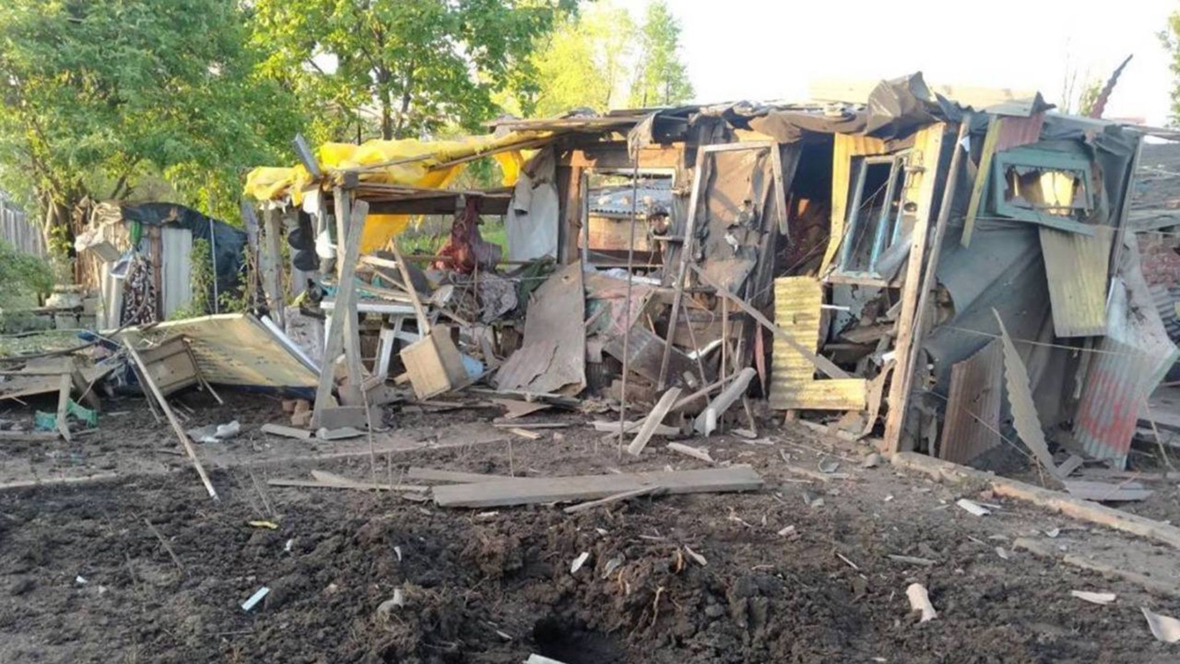 Окупанти нещадно гатять по Донеччині: за добу постраждали ще 6 цивільних Окупанти нещадно гатять по Донеччині: за добу постраждали ще 6 цивільних