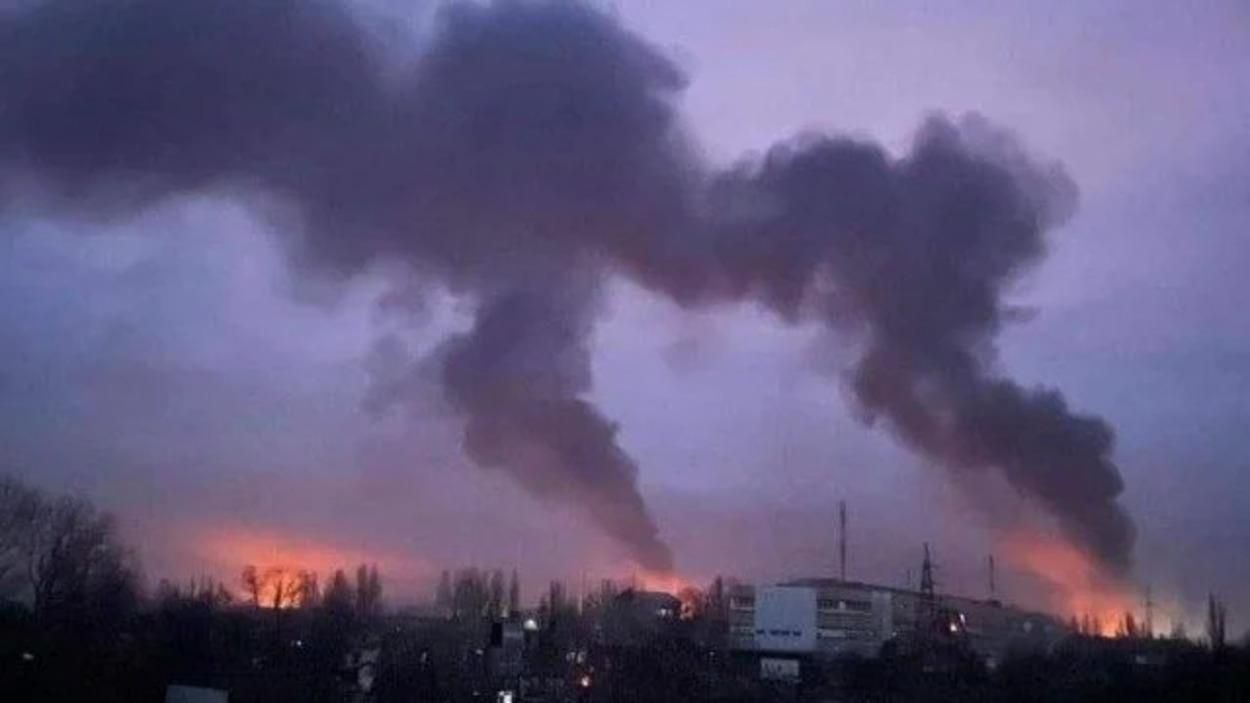 У Миколаєві обстрілюють житлові квартали: за минулу добу одна людина загинула, 3 поранені У Миколаєві обстрілюють житлові квартали: за минулу добу одна людина загинула, 3 поранені