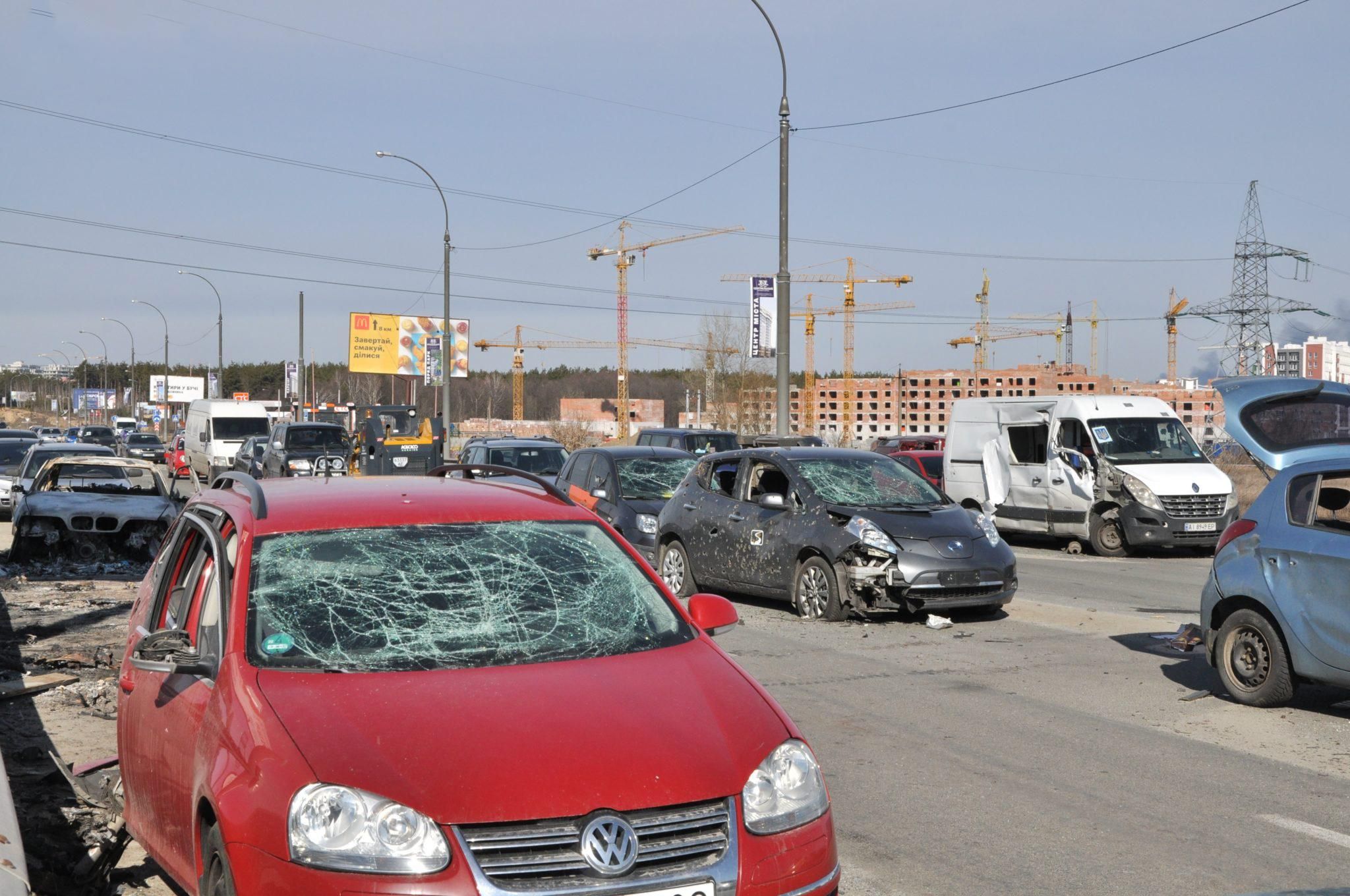 "Привітали" з 9 травня: окупанти обстріляли авто з двома цивільними на Запоріжжі