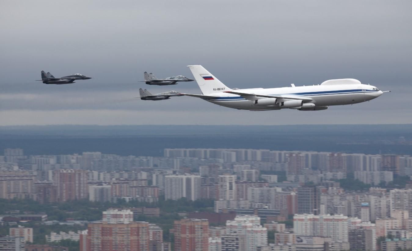 Літак "судного дня" просто розграбований, – військовий експерт Літак "судного дня" просто розграбований, – військовий експерт