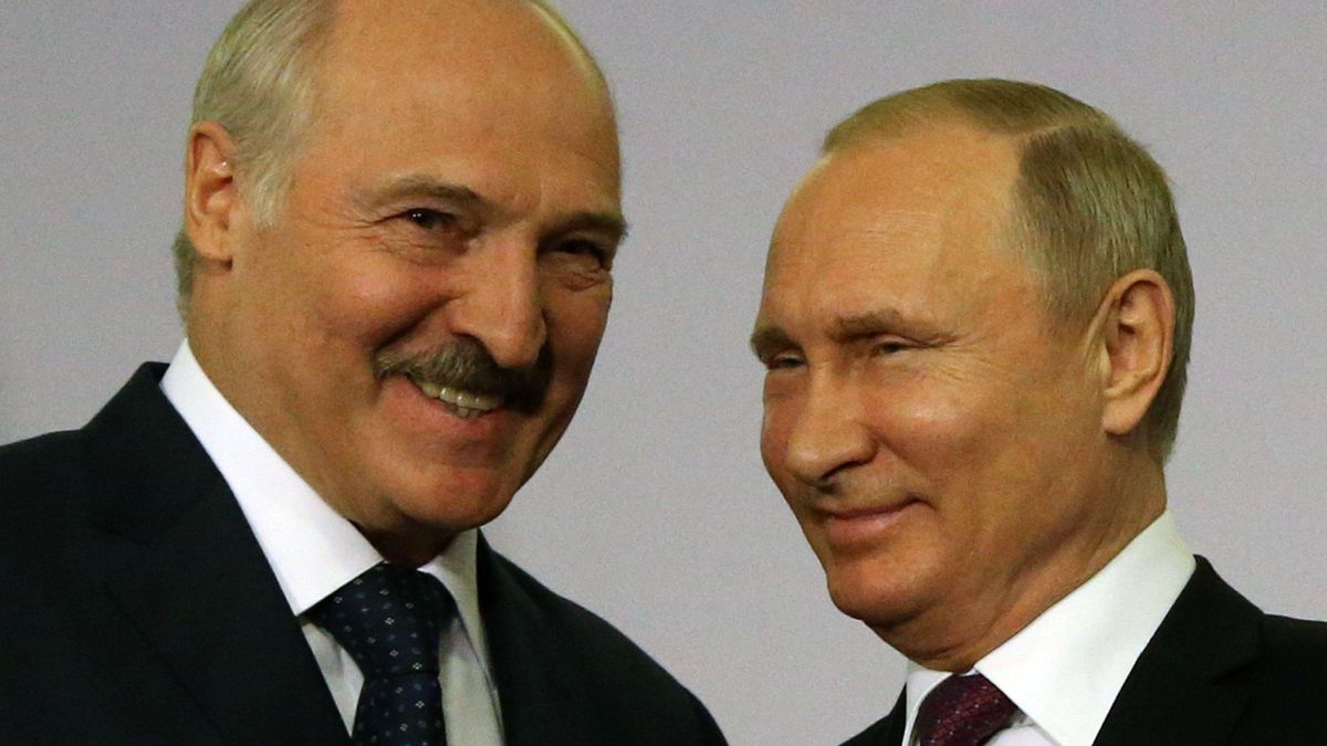 "Путін вже вср*вся", но Лукашенко сказать об этом пока страшно