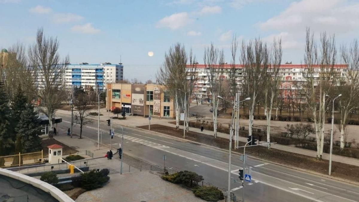 В ОРДЛО почали підготовку до мобілізації жінок та дітей з 16 років - 24 Канал В ОРДЛО почали підготовку до мобілізації жінок та дітей з 16 років - 24 Канал