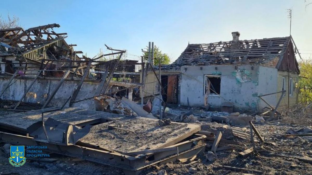 "Денацифікація" житла: 50 будинків пошкоджені внаслідок ракетного удару на Запоріжжі