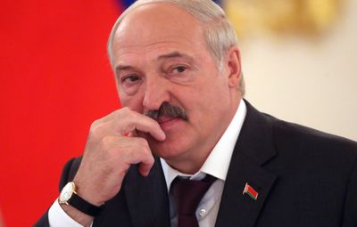 Кров Бучі, Ірпеня, Бородянки на тобі, – політолог в ефірі емоційно висловився про Лукашенка