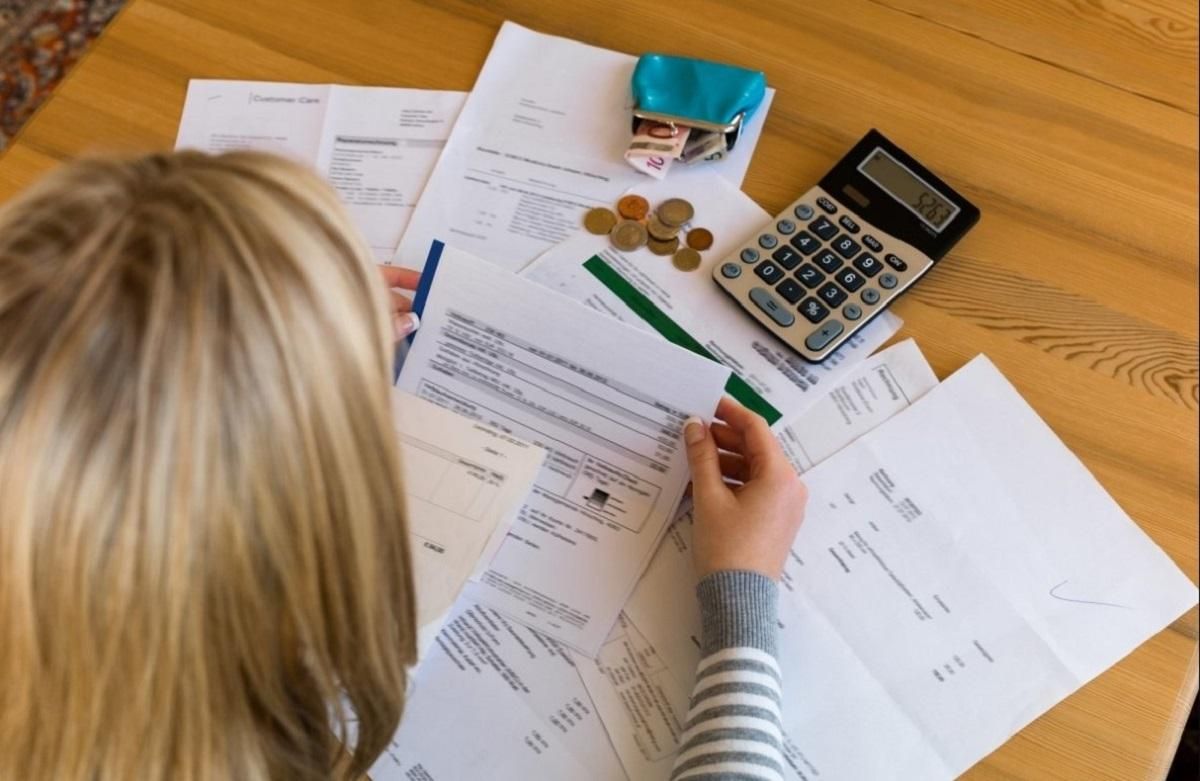 Пока война: с украинцев запретили принудительно взимать долги за коммуналку Пока война: с украинцев запретили принудительно взимать долги за коммуналку