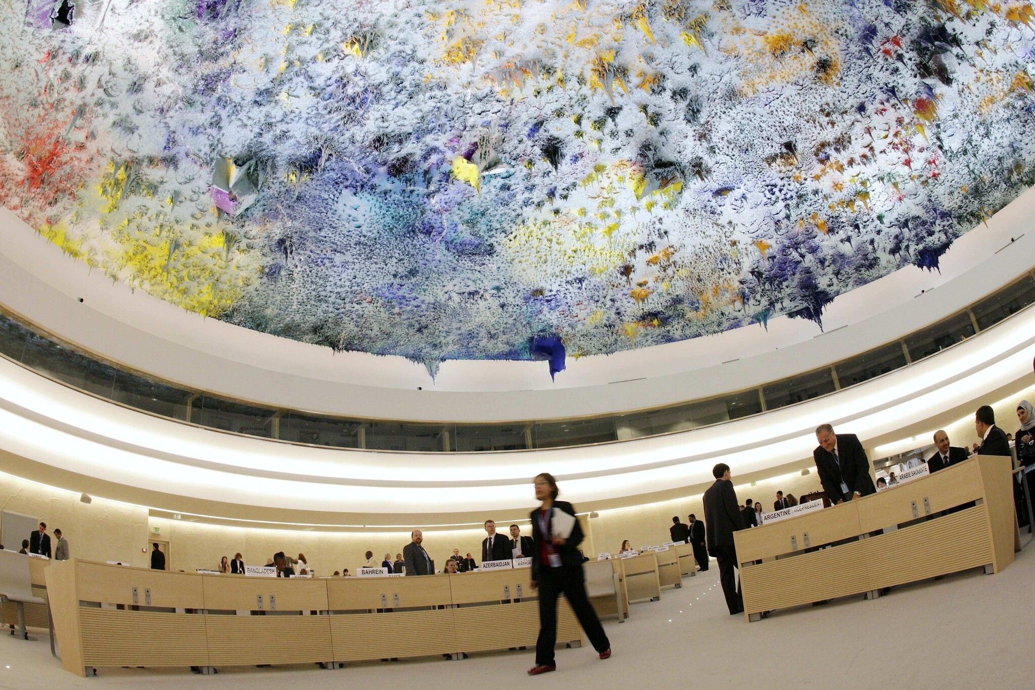 ООН розслідуватиме військові злочини Росії в Україні ООН розслідуватиме військові злочини Росії в Україні