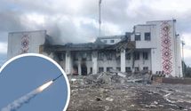 Россияне уничтожили ракетным ударом Дергачевский дом культуры, где был гумштаб
