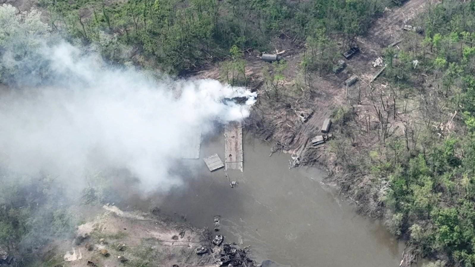 Россия из-за рискованных маневров на Северском Донце потеряла технику по меньшей мере одной БТГ Россия из-за рискованных маневров на Северском Донце потеряла технику по меньшей мере одной БТГ