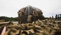 Морские пехотинцы США готовят поддоны с нелетальным оборудованием для обороны Украины