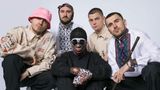 Українська вишиванка – це класно: гурт Kalush Orchestra зробили спільне фото у вишитих сорочках