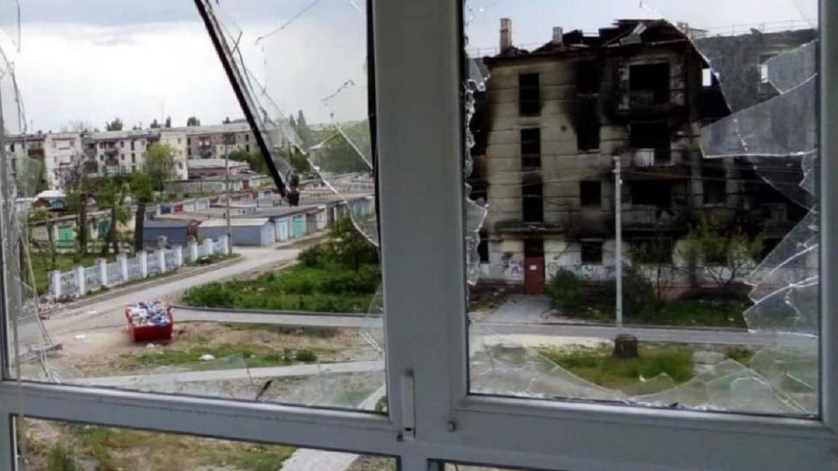 Разрушают дома и инфраструктуру: оккупанты превращают Луганскую область в пустыню
