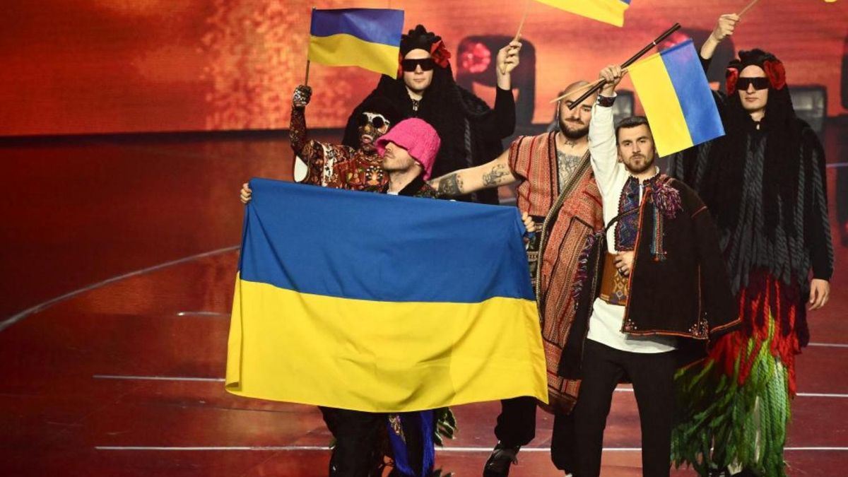 Як реагують українські політики на перемогу Kalush Orchestra на Євробаченні-2022