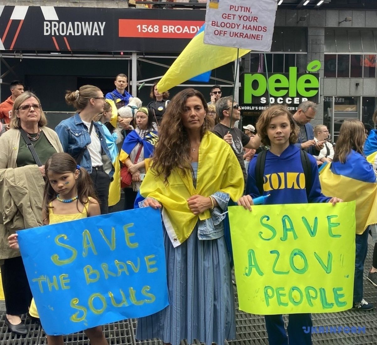 В Нью-Йорке прошла акция поддержки защитников Мариуполя