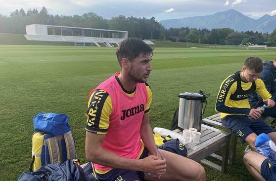 Яремчук перший із легіонерів прибув до розташування збірної України