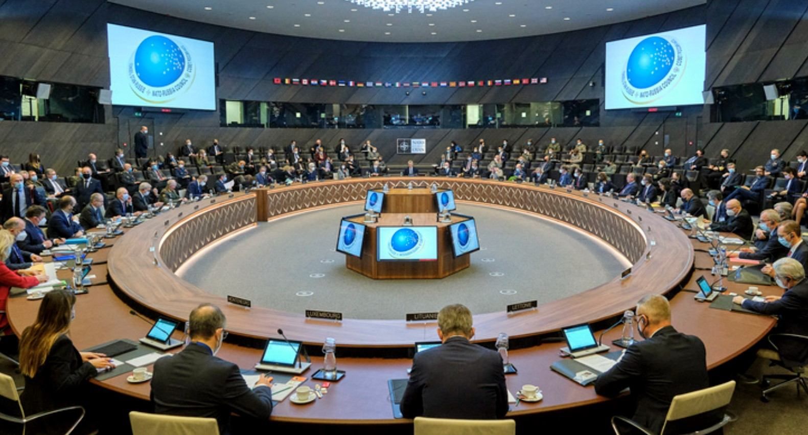 Процес вступу Фінляндії та Швеції у НАТО може тривати лише "декілька тижнів" Процес вступу Фінляндії та Швеції у НАТО може тривати лише "декілька тижнів"