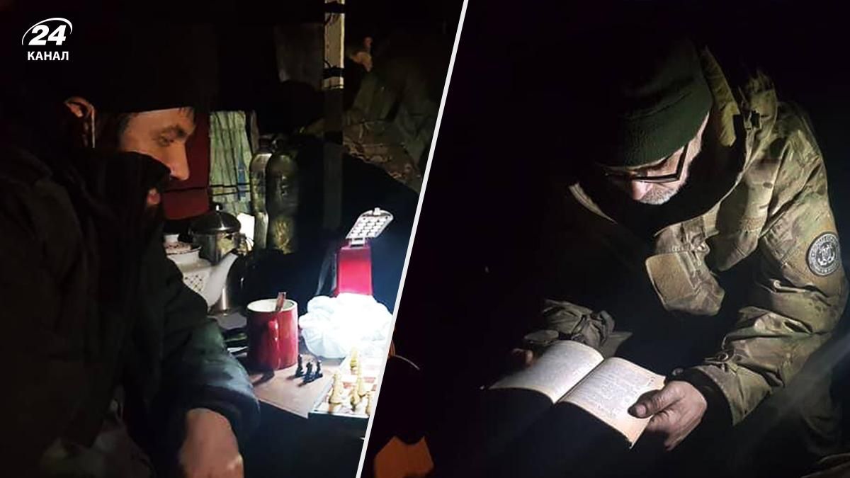 У Держприкордонслужбі показали, чим займаються воїни на "Азовсталі" в перервах між боями У Держприкордонслужбі показали, чим займаються воїни на "Азовсталі" в перервах між боями