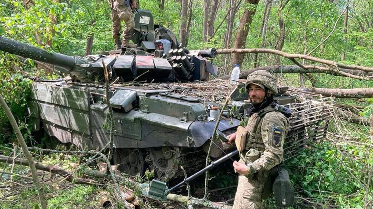 ВСУ показали, как возвращают в строй поврежденную и трофейную технику