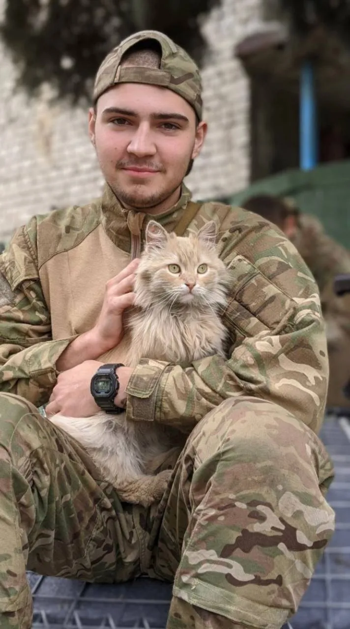 украинский военный, защитник Мариуполя украинский военный, защитник Мариуполя