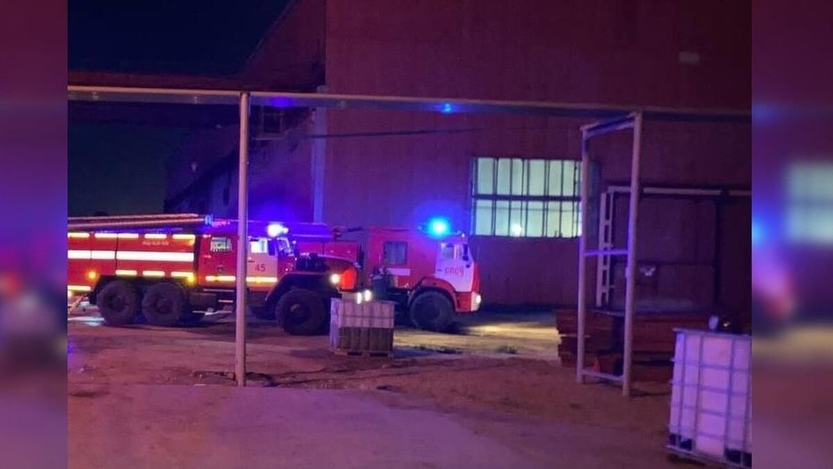 В Белгородской области ни дня без происшествий: загорелся цех по изготовлению лака В Белгородской области ни дня без происшествий: загорелся цех по изготовлению лака