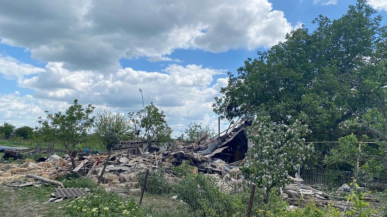 Два человека погибли, двое – ранены: оккупанты обстреляли села в Николаевской области Два человека погибли, двое – ранены: оккупанты обстреляли села в Николаевской области