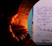 Раненый 8-летний мальчик, написавший "Мариупольский дневник", до сих пор в заблокированном городе