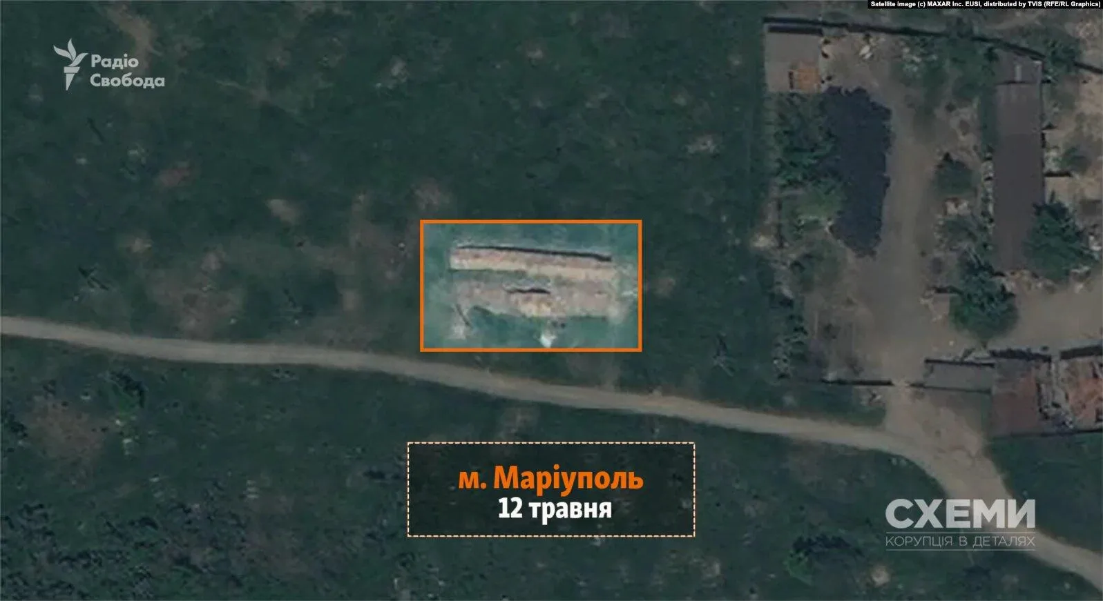 Фото масового поховання  з супутника за 12 травня