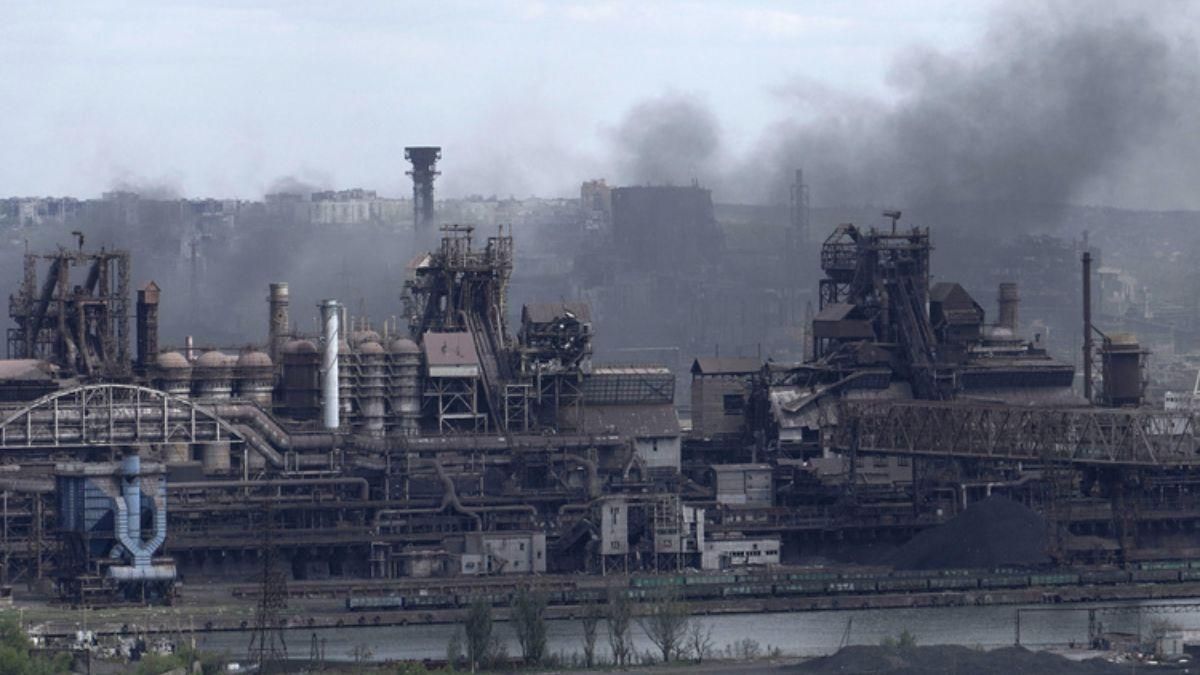 З "Азовсталі" евакуювали 53 важкопоранених захисників України З "Азовсталі" евакуювали 53 важкопоранених захисників України