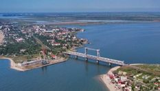 Росіяни двічі вгатили ракетами по мосту через Дністровський лиман