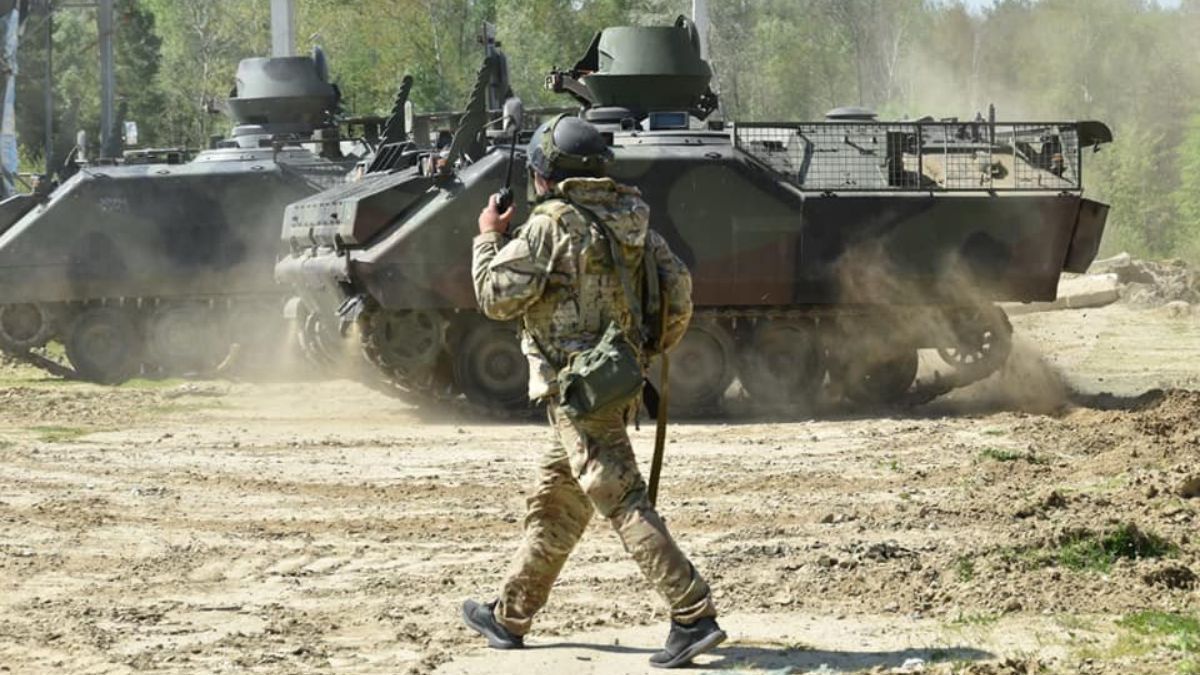 Росіяни намагаються наступати вздовж усієї лінії зіткнення: головне про бої на Донбасі Росіяни намагаються наступати вздовж усієї лінії зіткнення: головне про бої на Донбасі