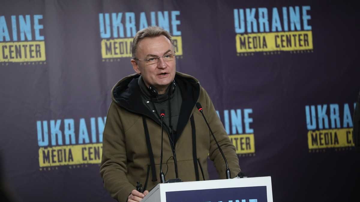 Садовый назвал причины частых ракетных атак России на Львов Садовый назвал причины частых ракетных атак России на Львов