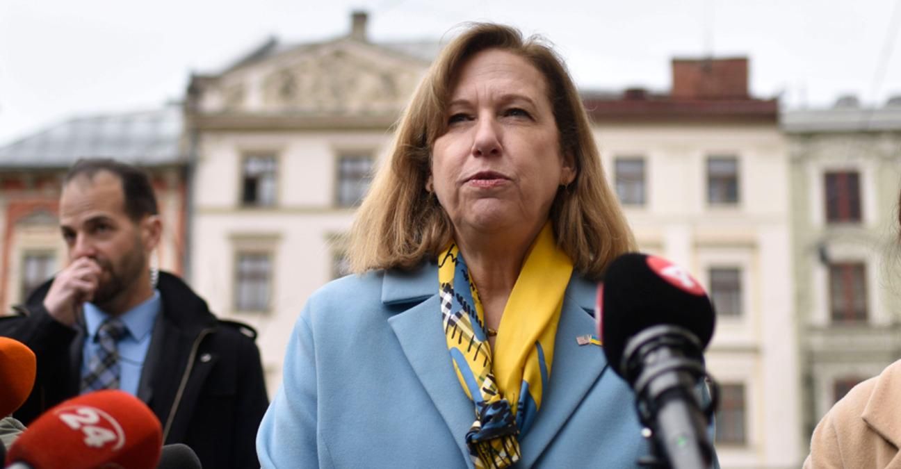 США допомагатимуть відбудовувати Україну, – Квін США допомагатимуть відбудовувати Україну, – Квін