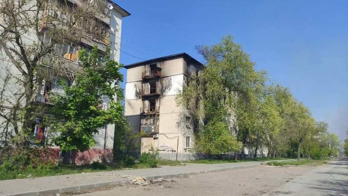 Росіяни вкотре відкрили вогонь по сєверодонецькому "Азоту", а по Луганщині було 15 артатак - 24 Канал Росіяни вкотре відкрили вогонь по сєверодонецькому "Азоту", а по Луганщині було 15 артатак - 24 Канал