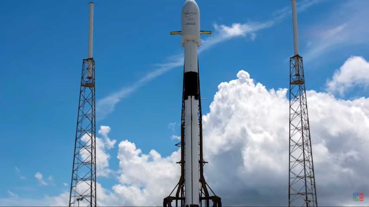 Подивіться, як SpaceX запускає 53 нових супутники Starlink у космос  трансляція - Техно