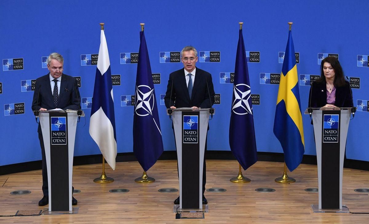 Хотим все закончить быстро: НАТО отметило "исторический момент" заявок Финляндии и Швеции