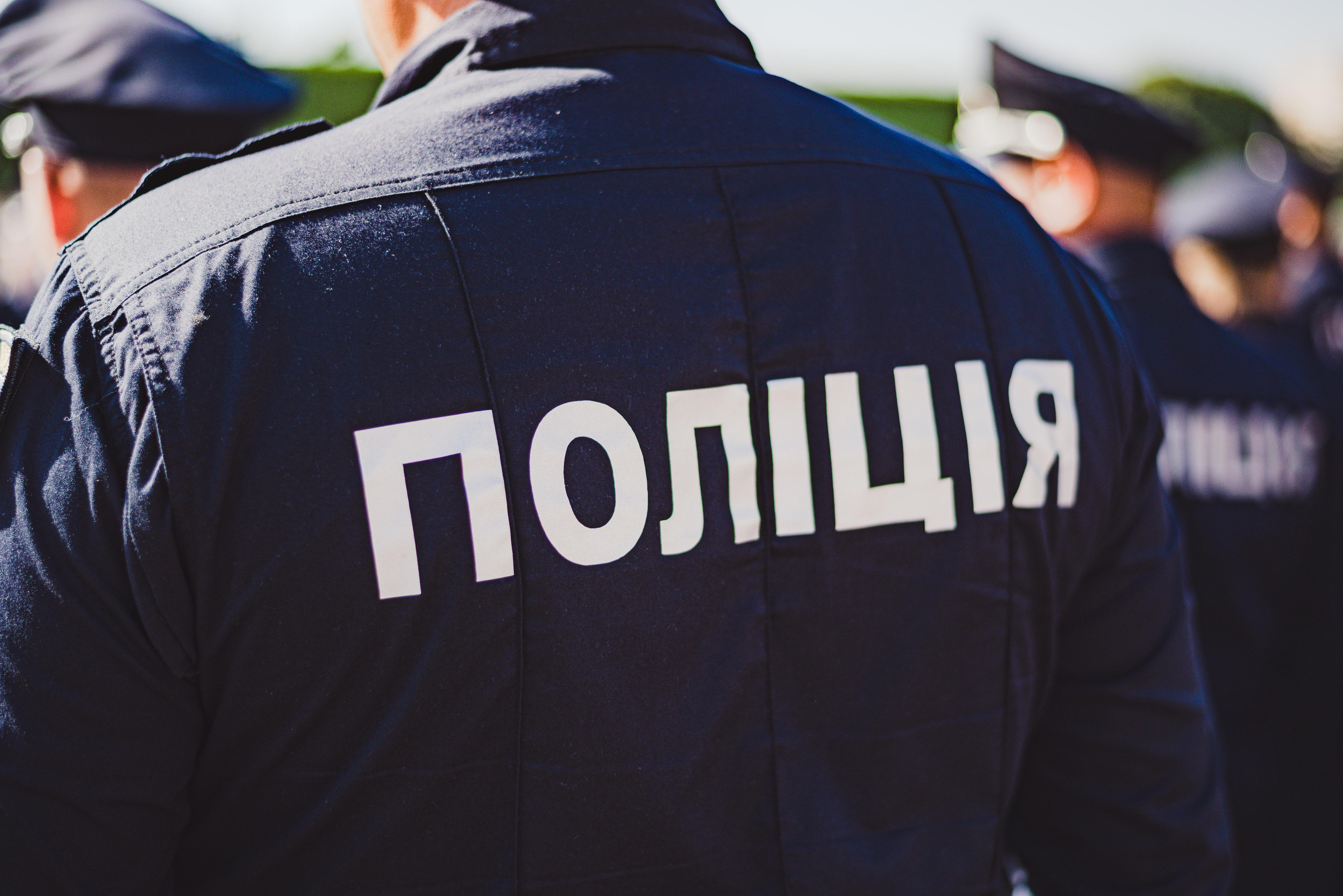 Двое полицейских из Купянска отдали оружие оккупантам