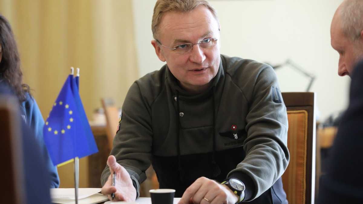 Садовий прокоментував випадки із захмарною ціною на оренду житла у Львові Садовий прокоментував випадки із захмарною ціною на оренду житла у Львові