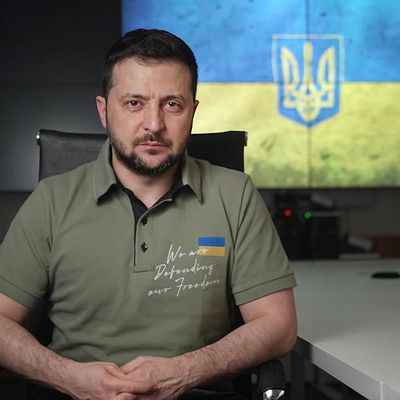 Лазерное оружие россиян и продление военного положения: Зеленский обратился к украинцам
