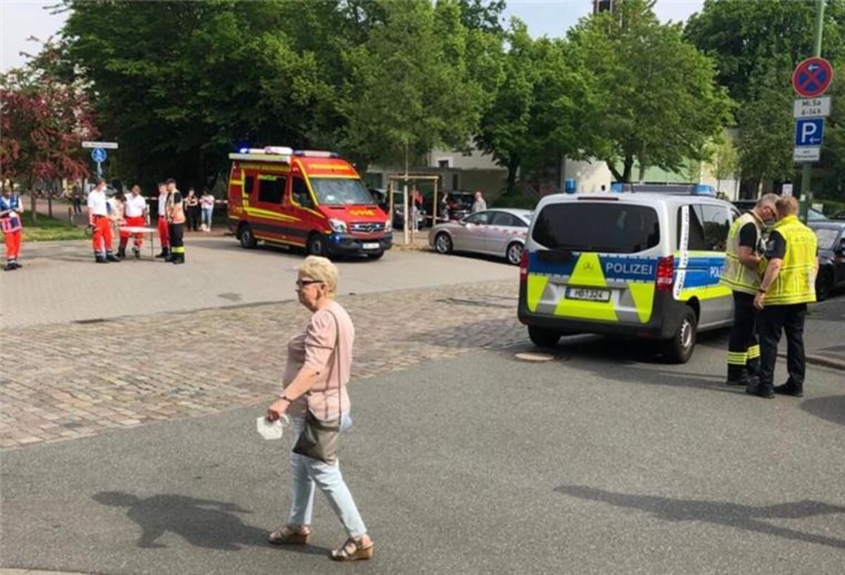 В Германии неизвестный устроил стрельбу в гимназии: минимум 1 человек пострадал