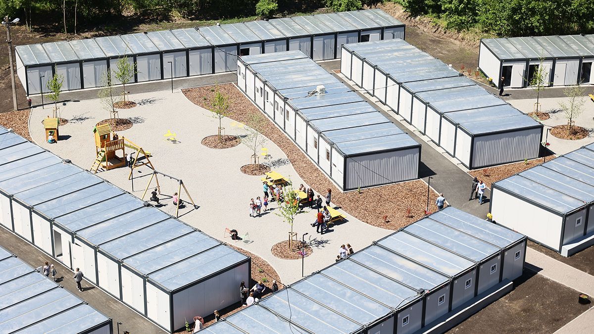 Третє модульне містечко для вимушених переселенців відкрили у Львові: назвали на честь Маріуполя Третє модульне містечко для вимушених переселенців відкрили у Львові: назвали на честь Маріуполя