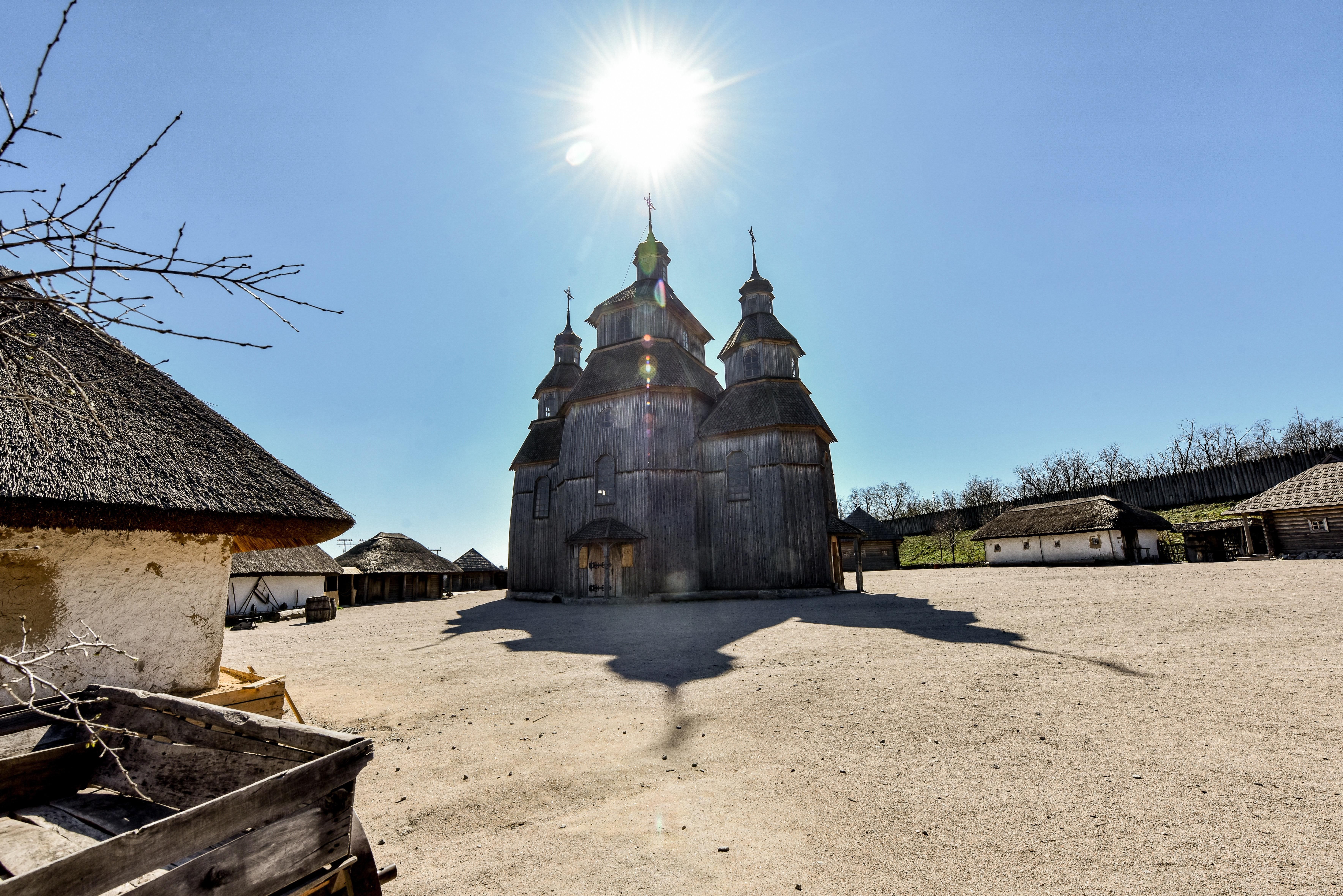 Российские пропагандисты распространили фейк о несуществующей базе военных на Хортице Российские пропагандисты распространили фейк о несуществующей базе военных на Хортице