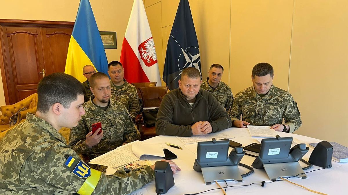 Залужный принял участие в заседании военного комитета НАТО