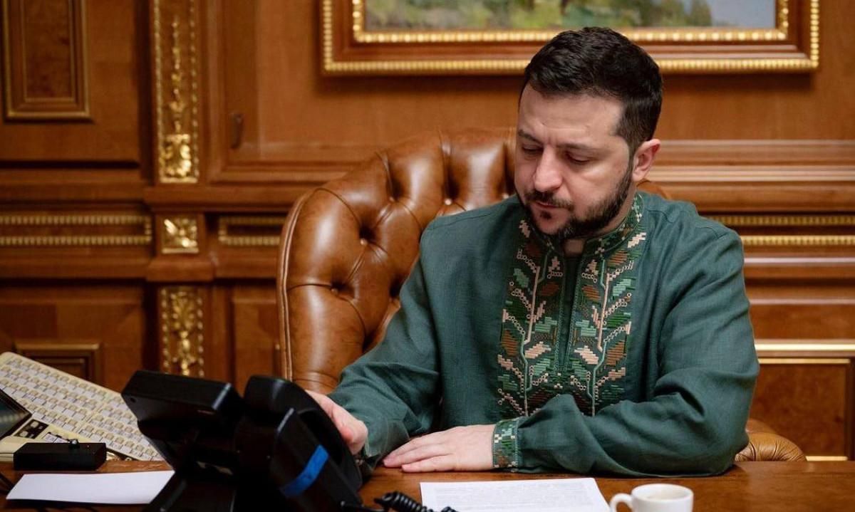 Зеленський доручив підготувати спрощений вступ у виші абітурієнтів з окупованих територій Зеленський доручив підготувати спрощений вступ у виші абітурієнтів з окупованих територій