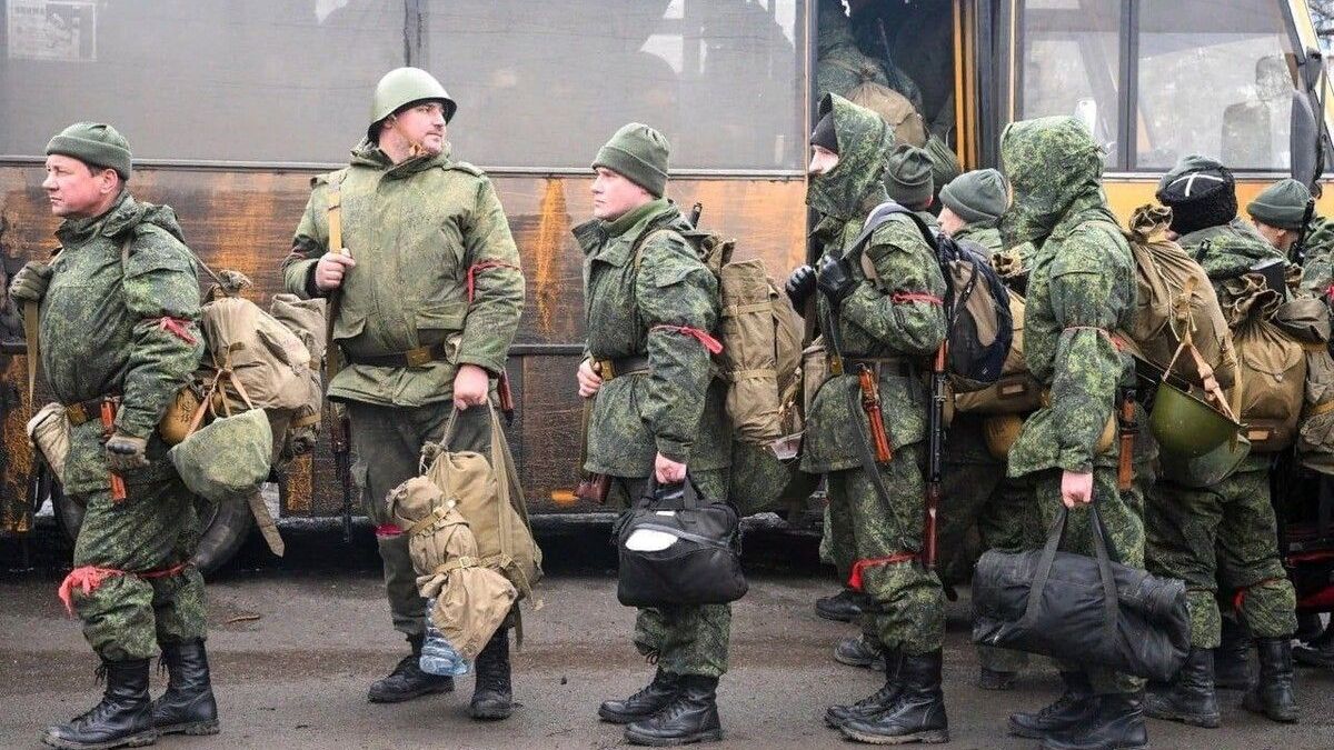 Одноглазых тоже берут: на Донбассе мобилизуют всех подряд
