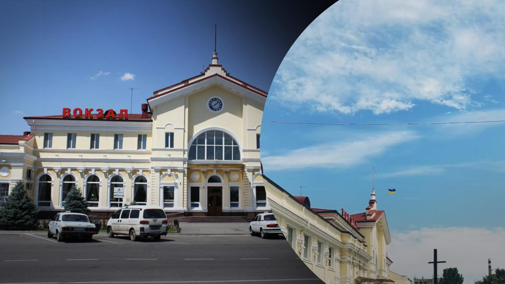 В Херсоне над железнодорожным вокзалом неизвестные установили украинский флаг