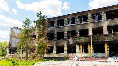 Знищено 90% будинків: як виглядає звільнена Вільхівка на Харківщині – жахаючі кадри