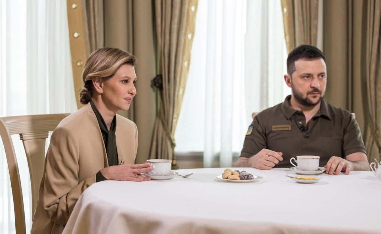 Володимир і Олена Зеленські розповіли, як зустріли ранок 24 лютого: емоційне відео Володимир і Олена Зеленські розповіли, як зустріли ранок 24 лютого: емоційне відео