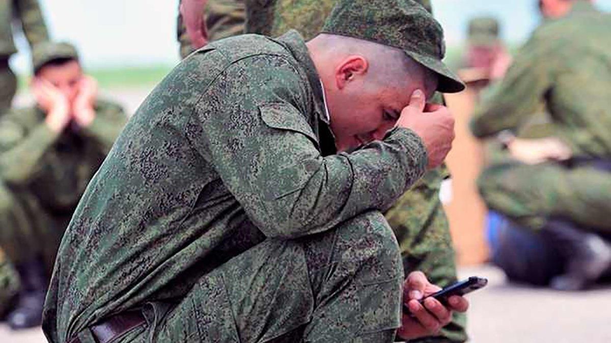 Ходят в женских лосинах: у оккупантов на Харьковщине проблемы с обеспечением Ходят в женских лосинах: у оккупантов на Харьковщине проблемы с обеспечением