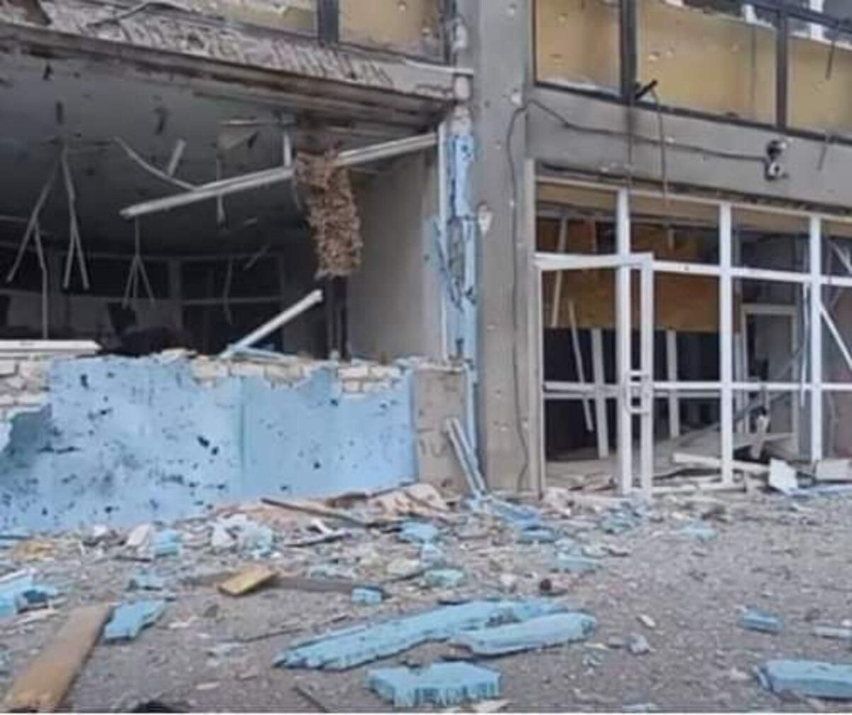 Продуктов хватит на 10 дней: в больнице Северодонецка осталось всего трое врачей Продуктов хватит на 10 дней: в больнице Северодонецка осталось всего трое врачей