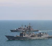 Россияне в морпехи записывают корабельных коков и начальников гальюнов